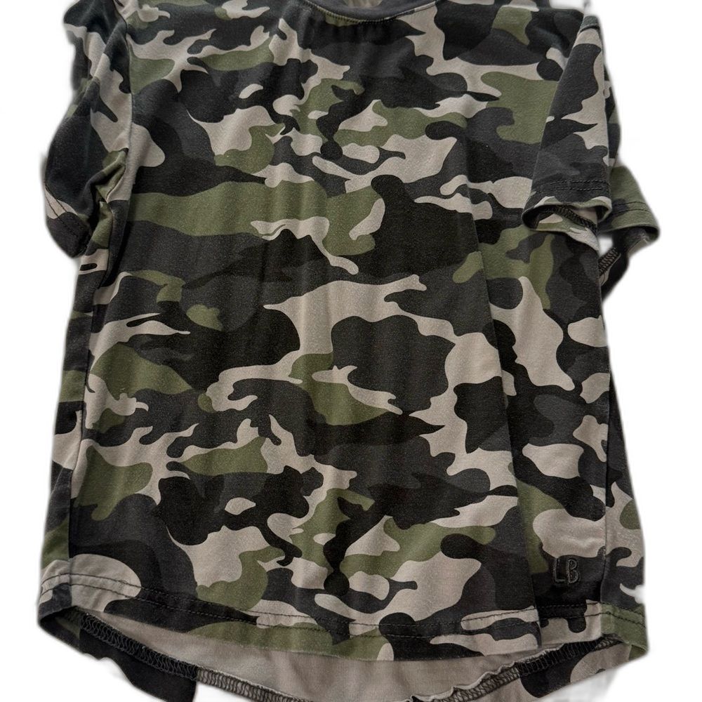 Little Bipsy Camouflage Short Sleeve Tee- bamboo 4/5T oversized fit
